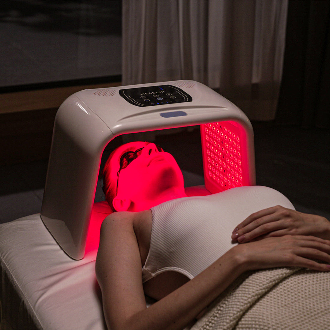 Veiyana™ - LED Light Therapy